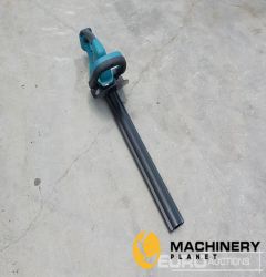 Makita 18 V LXT Hedge Trimmer (Tool Only) 1 Yr Factory Warranty  Garage Equipment Day 1 Ring 2  540008284