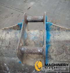 Hill 72" Ditching Bucket 65mm Pin to suit 13 Ton Excavator  Second Hand Buckets  140309475