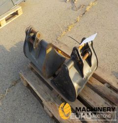 Strickland 18" Digging Bucket to suit Kubota KX41 (2 of) / Cazo 450mm  New Buckets  240045813