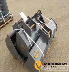 Unused 2022 Strickland 12" 24", 30", 48" Digging Bucket, Coupler to suit JCB 803 / Cazos de 300mm, 600mm, 750mm y 1200mm  y Acople para JCB 803  New Buckets 2022 240045798