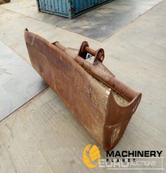 70" Ditching Bucket 65mm Pin to suit 13Ton Excavator  Second Hand Buckets  140316512
