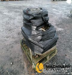 Pallet of 700mm Clip On Rubber Block Pads  Rubber Tracks  100288812