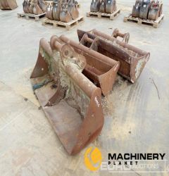 58", 58", 58" Ditching Bucket 60mm Pin to suit 10-12 Ton Excavator (4 of)  Second Hand Buckets  140316544