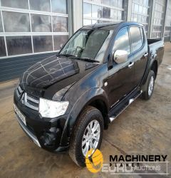 2015 Mitsubishi L200  Pick-up Trucks 2015 140320161