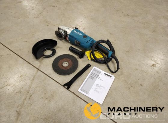 Makita GA7021 7 Angle Grinder, with AC/DC Switch - Power Angle