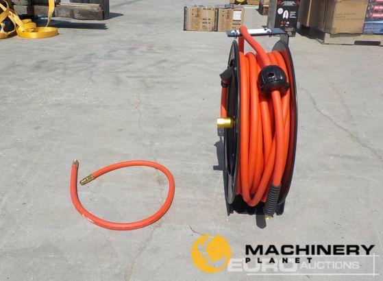 Wall mount air hose reel - South Auction