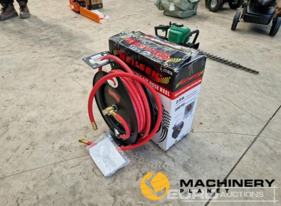 Unused Neilsen 3/8 x 30' Retractable Air Hose Garage Equipment