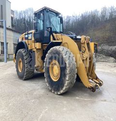 Caterpillar 980M (with bucket) Wheel Loader wheelloaders