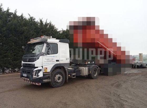 Buy Volvo FMX 500 4x4 Tracteur Routier Cabine Cou truck tractor by