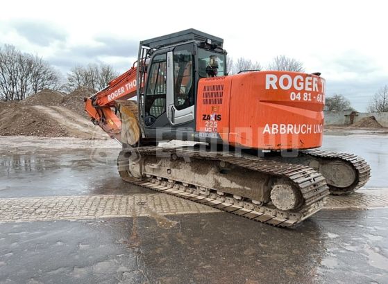 Hitachi ZX 225 USLC-3 Tracked Excavator trackedexcavators for Sale 