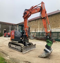 Hitachi ZX85USB-6 Midi Excavator 7t - 12t midiexcavators