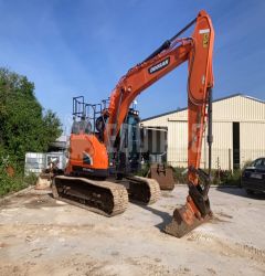 Doosan DX140LCR-5 Tracked Excavator trackedexcavators