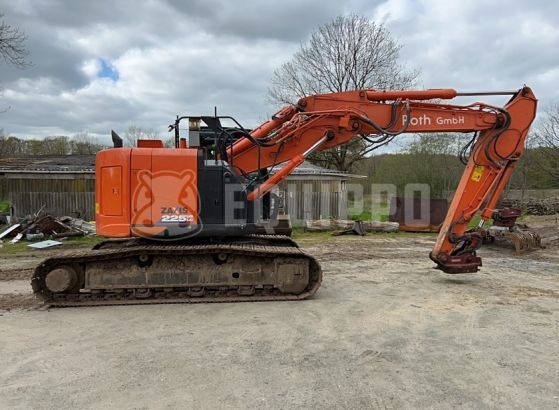 Hitachi ZX 225 USLC-6 Tracked Excavator trackedexcavators for Sale 