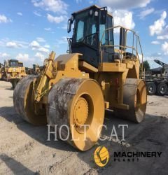 CATERPILLAR - 826H