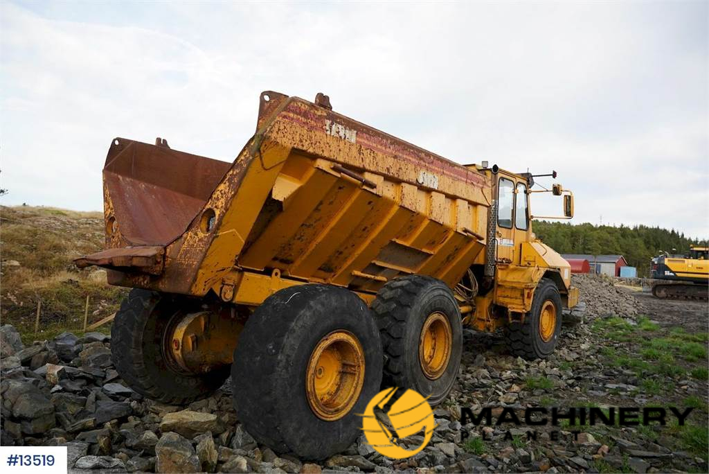 Moxy MT27 6x6 Dump Truck w/ White Signs. 1994 13519 image