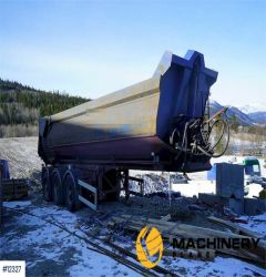 Tipping semi with sliding shafts. 2003 12327