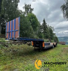 Närko 2 axle Well trailer w/ hydraulic driving bridges. 1984 15571