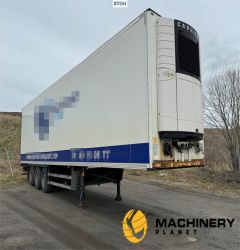 Schmitz Cargobull box semi w/ fridge/freezer unit and hanging rail. 2013 17604