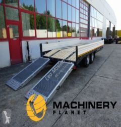 MÖSLEIN Neuer mit Breiten Rampe low loader trailer