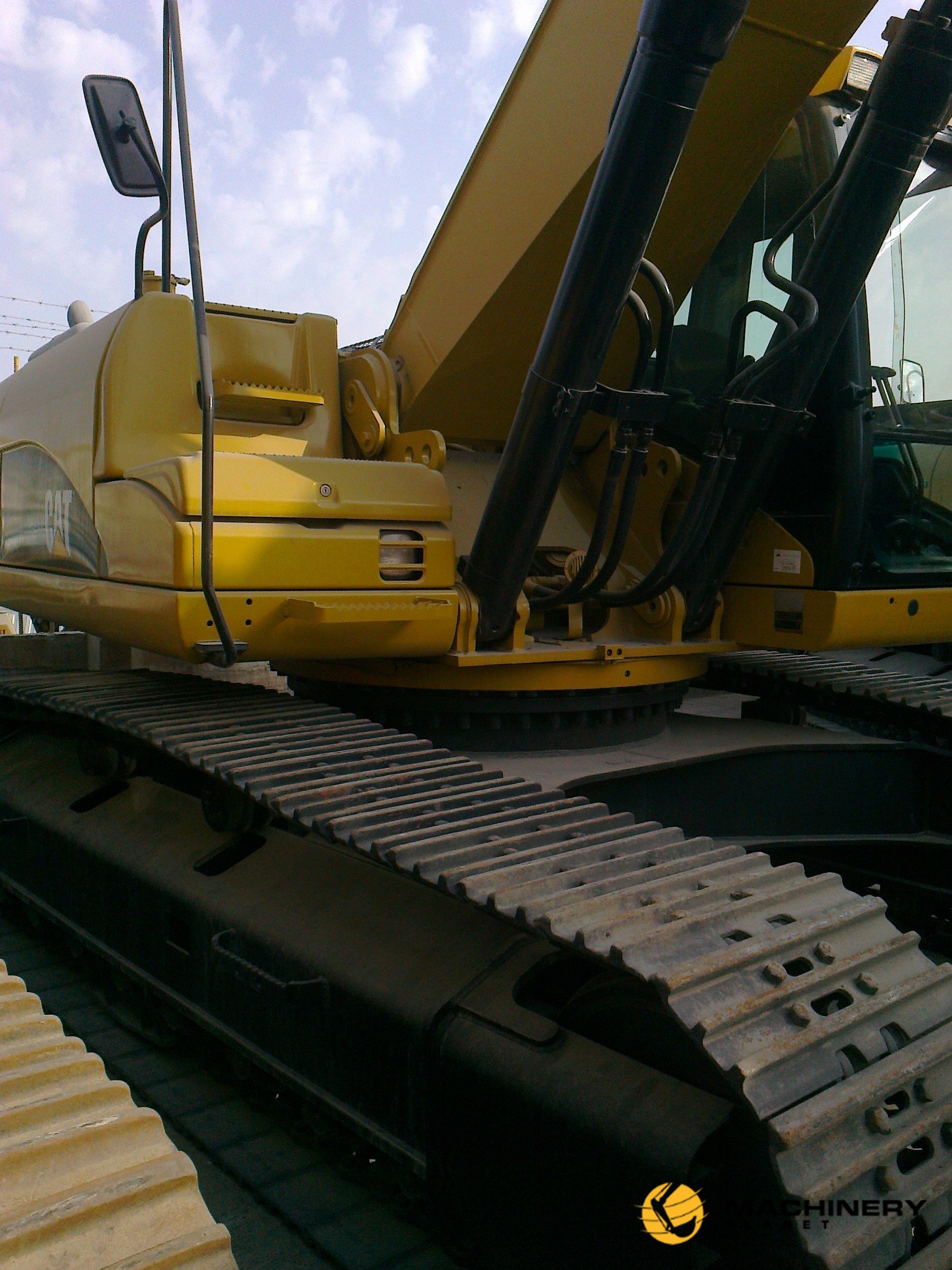 Caterpillar 330D Hydraulic Excavator