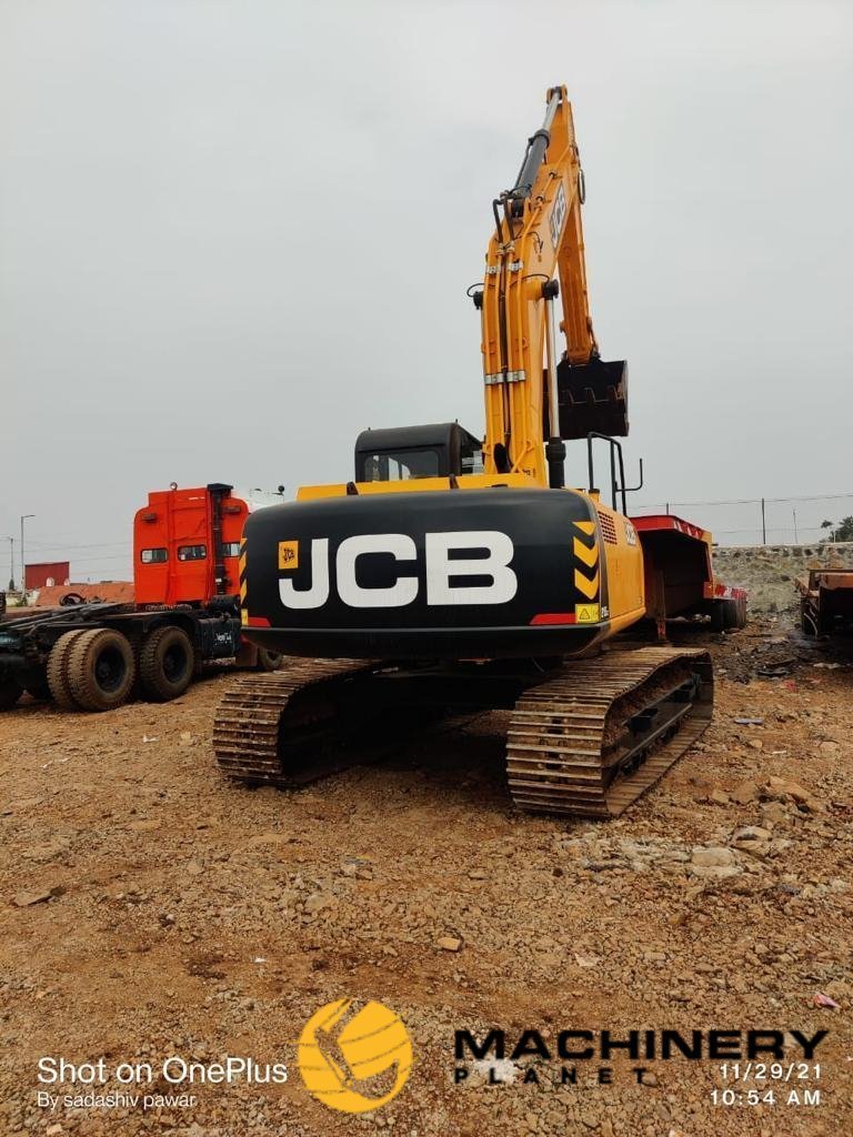 2021 JCB Crawler Excavator JS215LC
