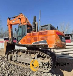 2018 DOOSAN CRAWLER EXCAVATOR DX520