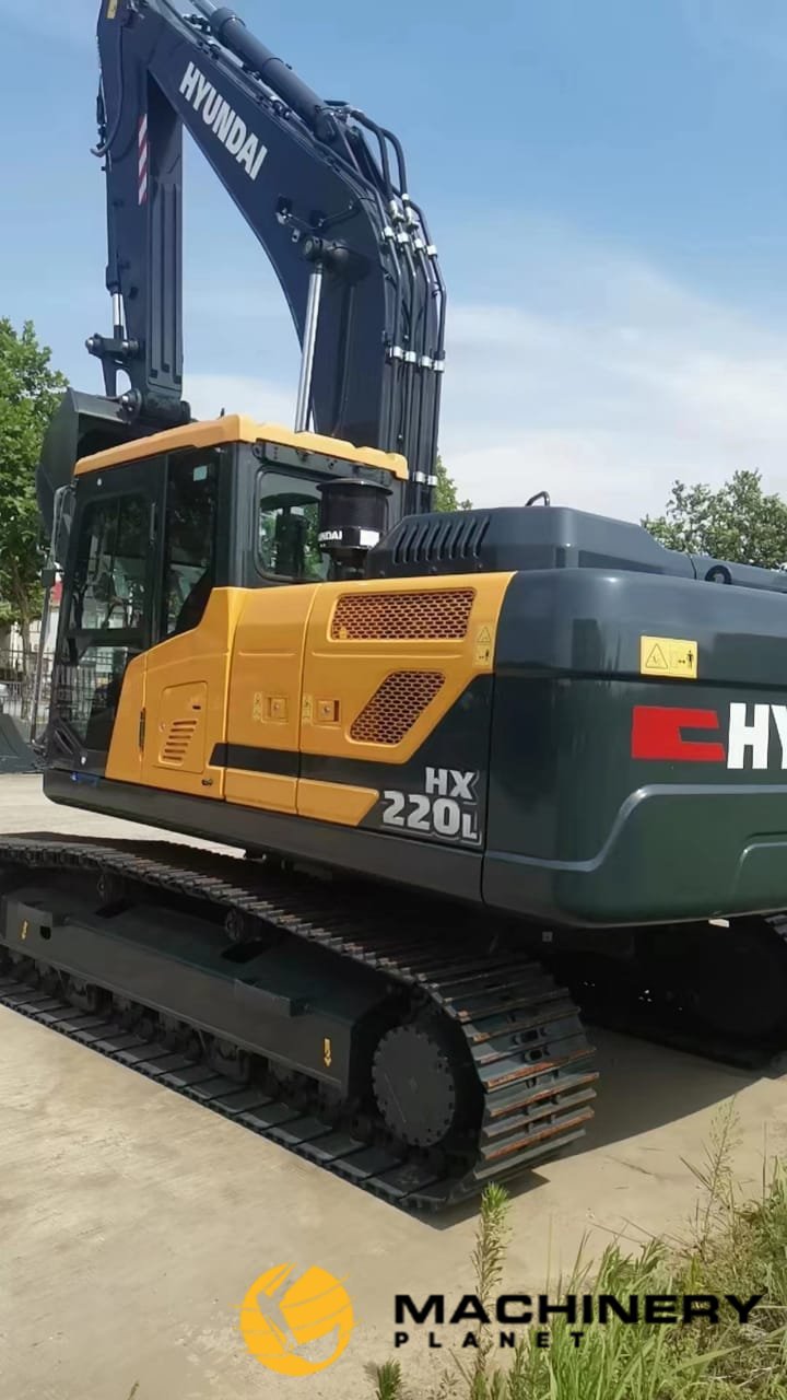 2023 HYUNDAI CRAWLER EXCAVATOR HX220