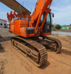 2011 Doosan DX300LC Excavator Excavator 2011