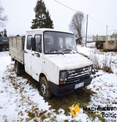 DAF VH 400 flatbed truck < 3.5t 1992 