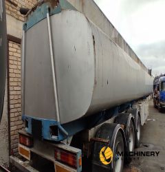 Lerum fuel tank semi-trailer 1995 