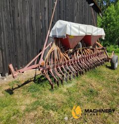 SPU6 pneumatic seed drill  