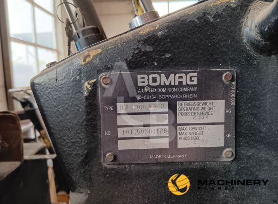 BOMAG BW 100AD-2 road roller   image