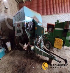 Labrador MT90 feed mixer 2004 