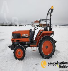 Kubota L 3300 mini tractor 2005 