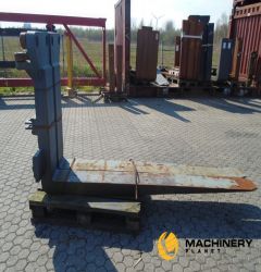  FORK Fitted with Rolls, Kissing 28.000kg@1200mm // 2400x220x120mm Forks 880005818