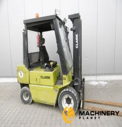 CLARK DPM 30 H forklift