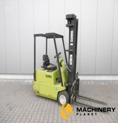 CLARK TM 15 forklift