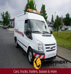 Ford Transit FT 300  Trend Kasten*E5/Klima/AHK/Manual