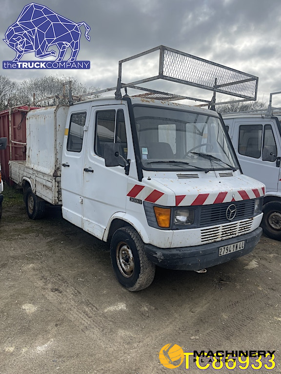 Mercedes-Benz 300-serie 308 DOUBLE CAB - OPEN CARGO BOX 1994 TC86933 image