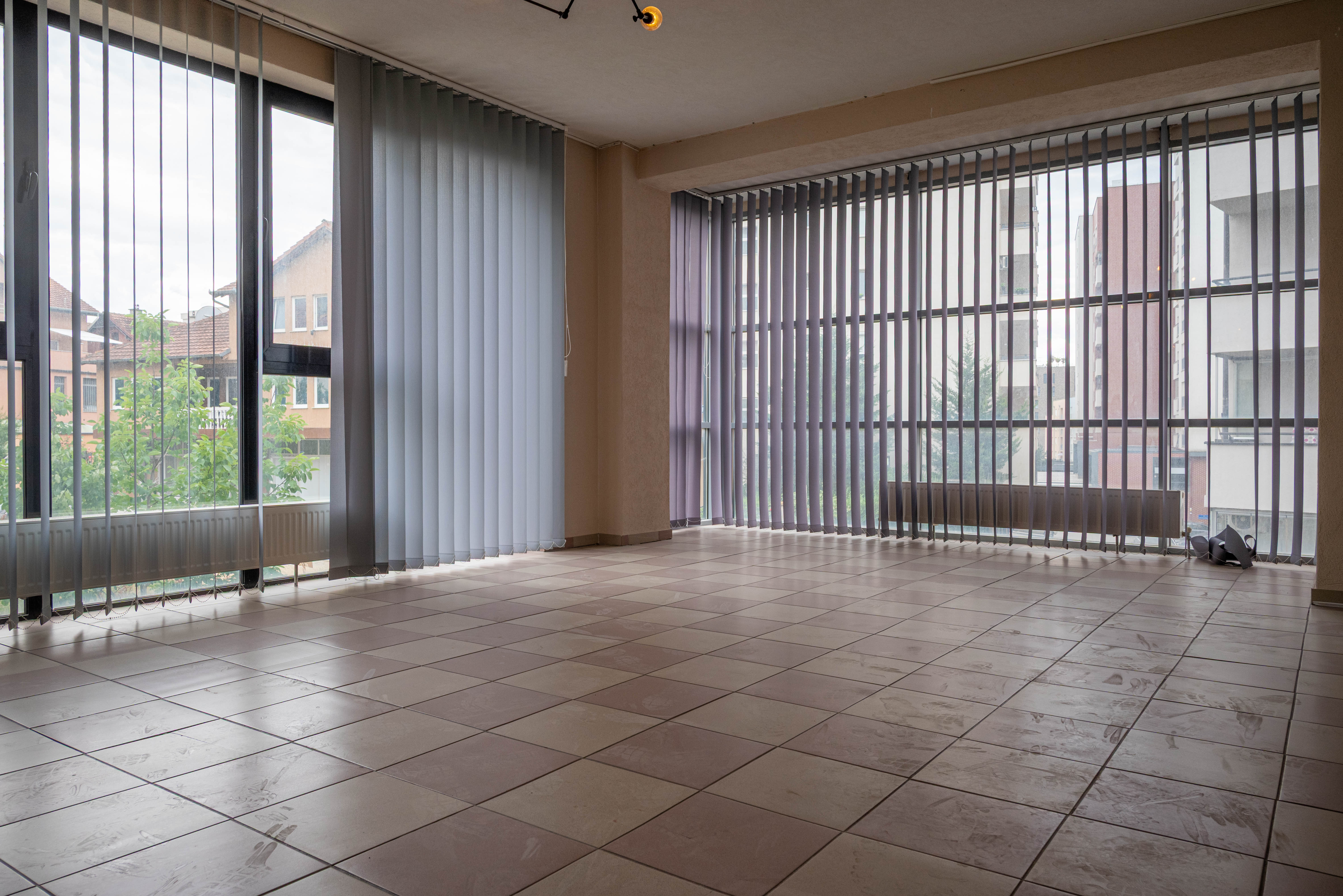 Lokal me Qira | 260m² | Bregu i Diellit