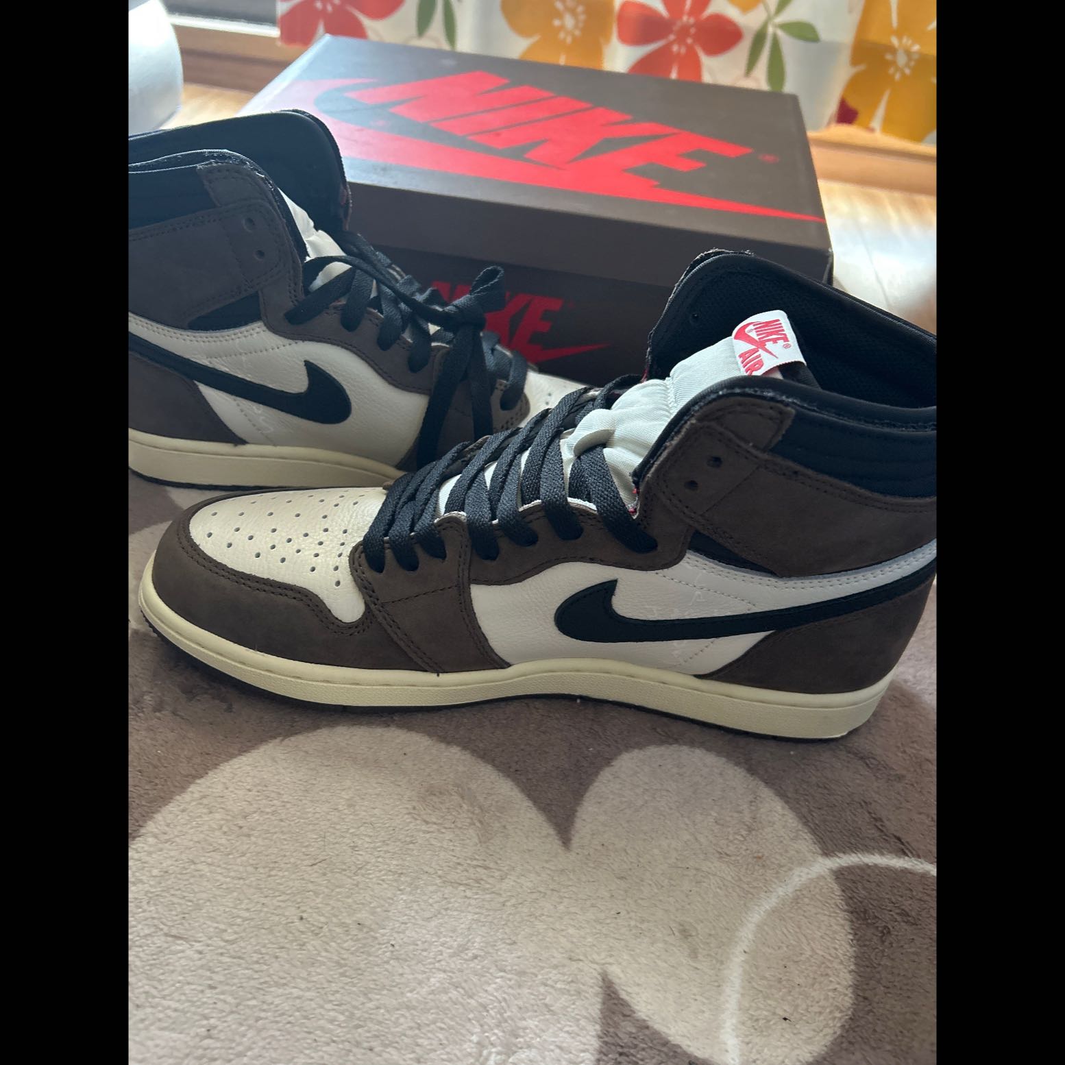 Travis Scott × Nike Air Jordan 1 Hi Og Ts Sp Sail/Dark Mocha-University Red/Black 27.5cm