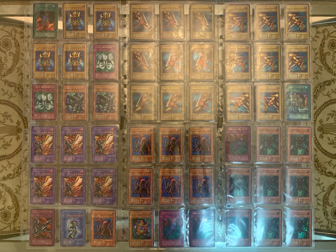 No.1876遊戯王初期スーパー以上約500枚まとめ売り青眼の白龍レッドアイズ 30枚