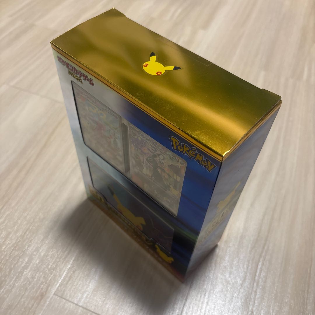 30th Anniversary Premium Deck Set: Espeon & Umbreon  1BOX
