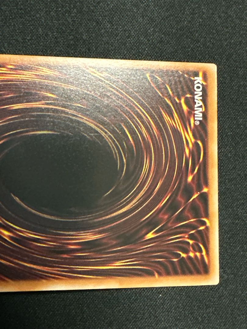 遊戯王　 黒魔導のカーテン　 オーバーフレーム　プリズマティックシークレット　プリシク　LOCH-JP003 ブラック・マジシャン・ガール 1枚