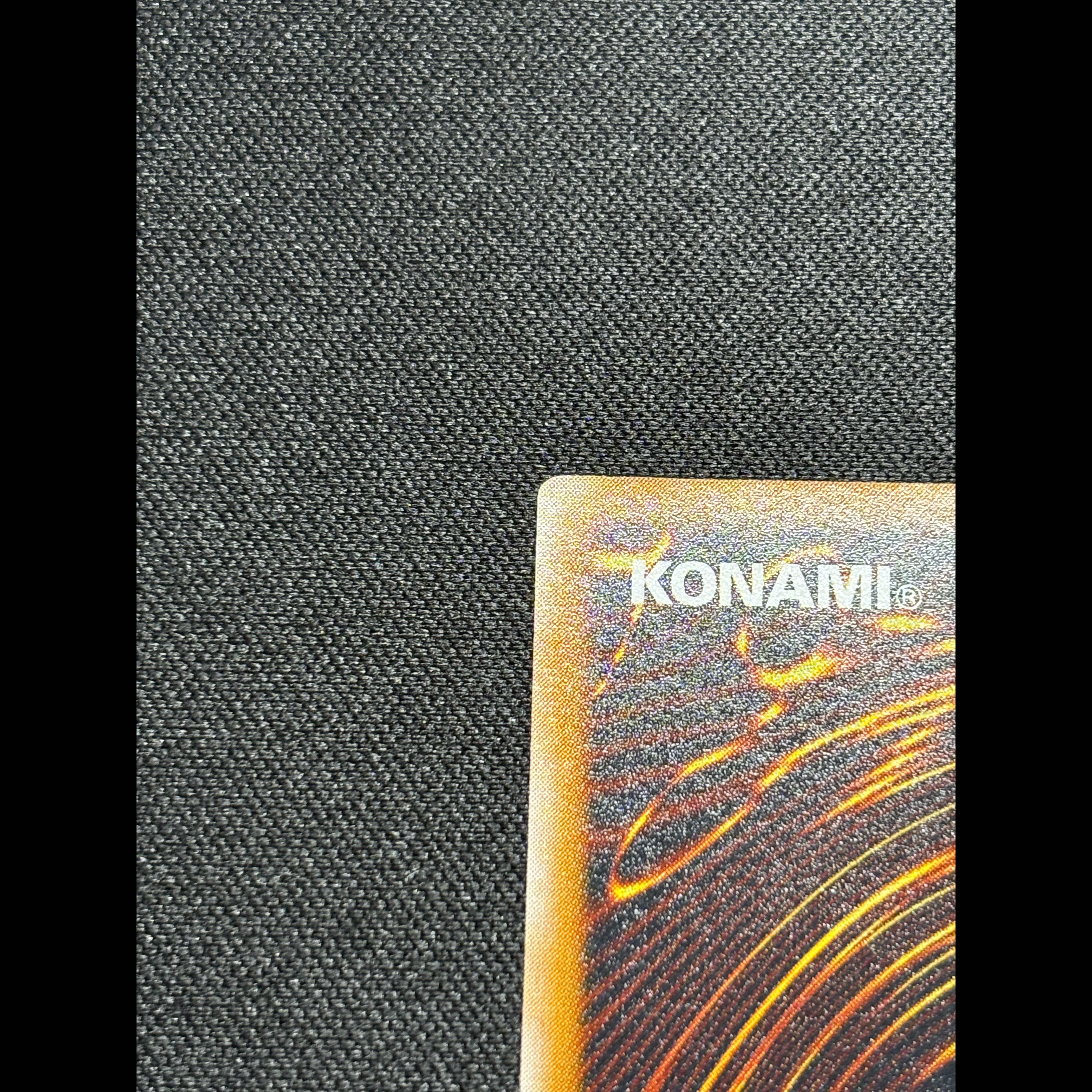 【極美品】遊戯王　仮面魔獣 マスクド・ヘルレイザー　レリーフ 1枚