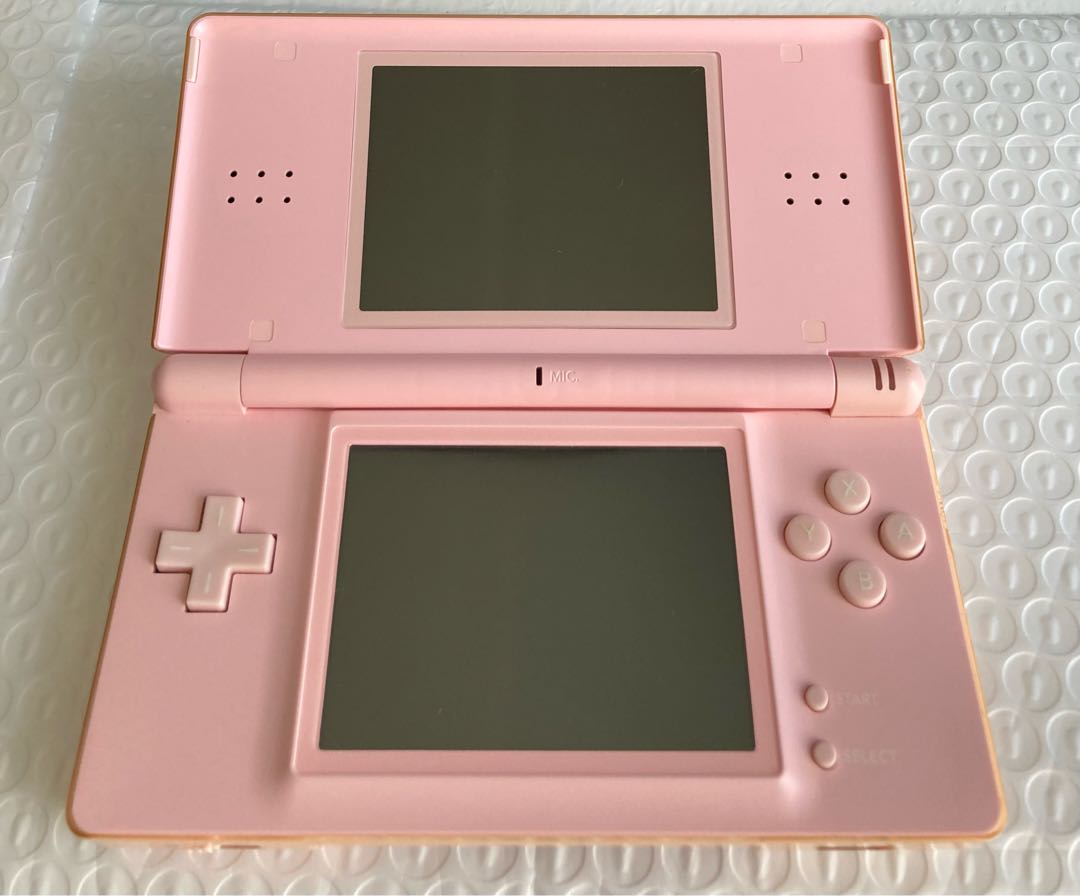 DS Lite 本体　ノーブルピンク　ニンテンドー