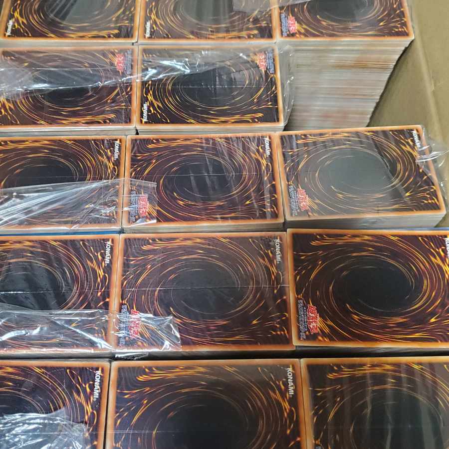 Yu-Gi-Oh! Quarter Century Chronicles, approx. 2000 cards, sold in bulk. 30枚