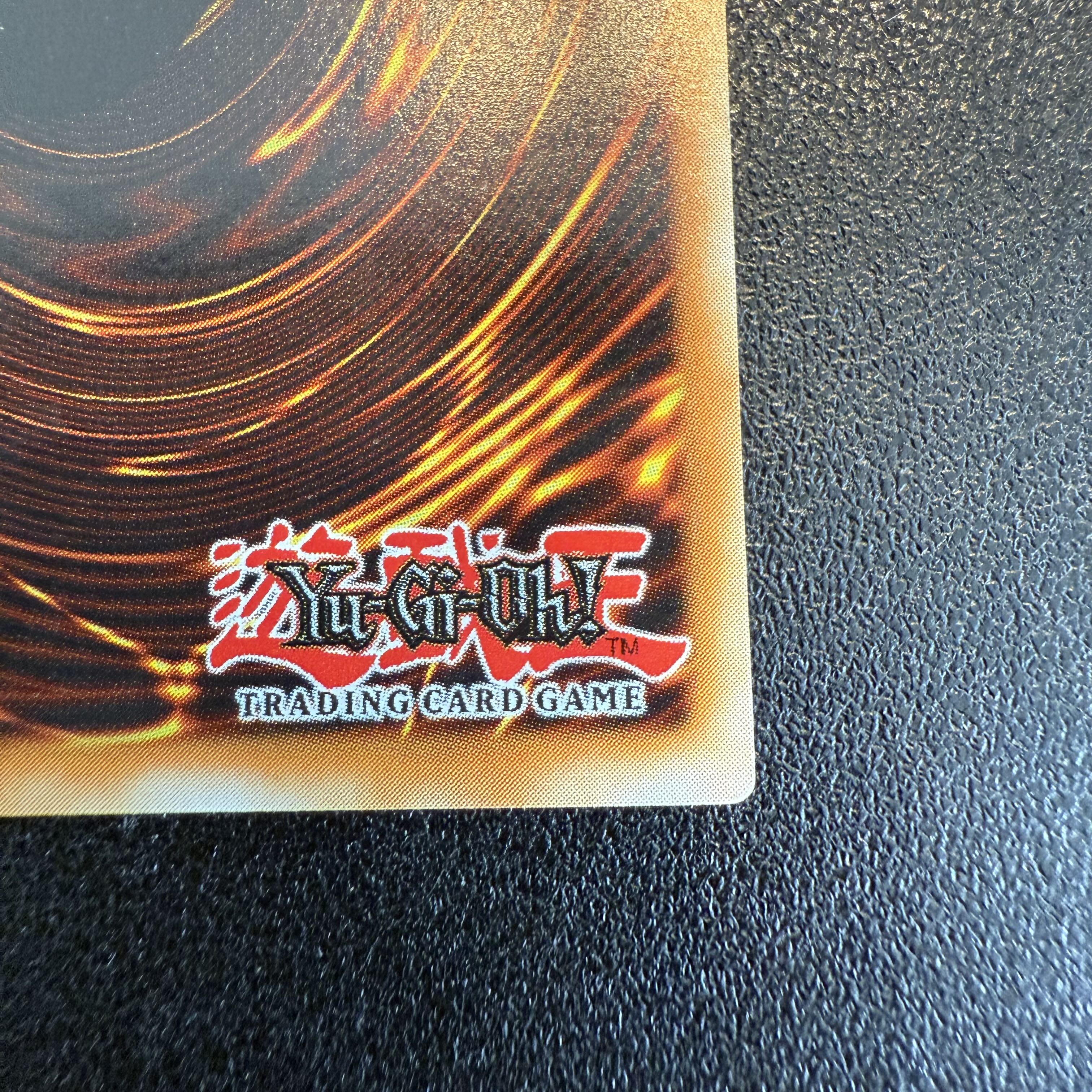 BLUE Eyes White DRAGON Blue-Eyes White Dragon