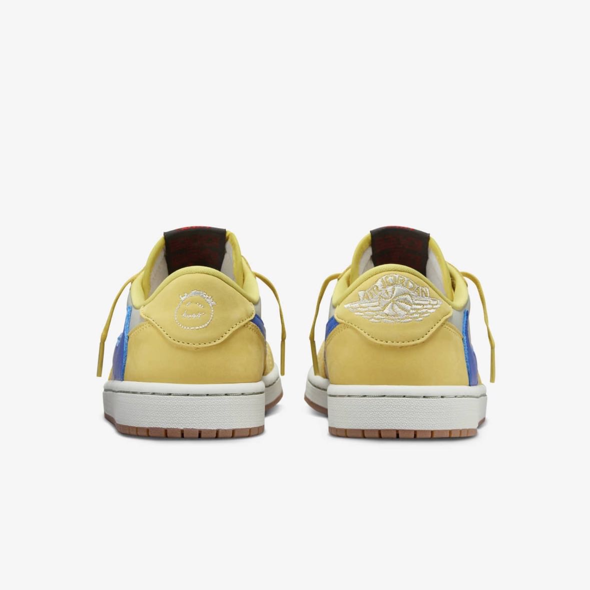 【黒タグ付き】 Travis Scott x Nike Women's Air Jordan 1 Retro Low OG "Canary" Canary/Racer Snubbull/Light Silver/Gum Medium Brown 27.5cm