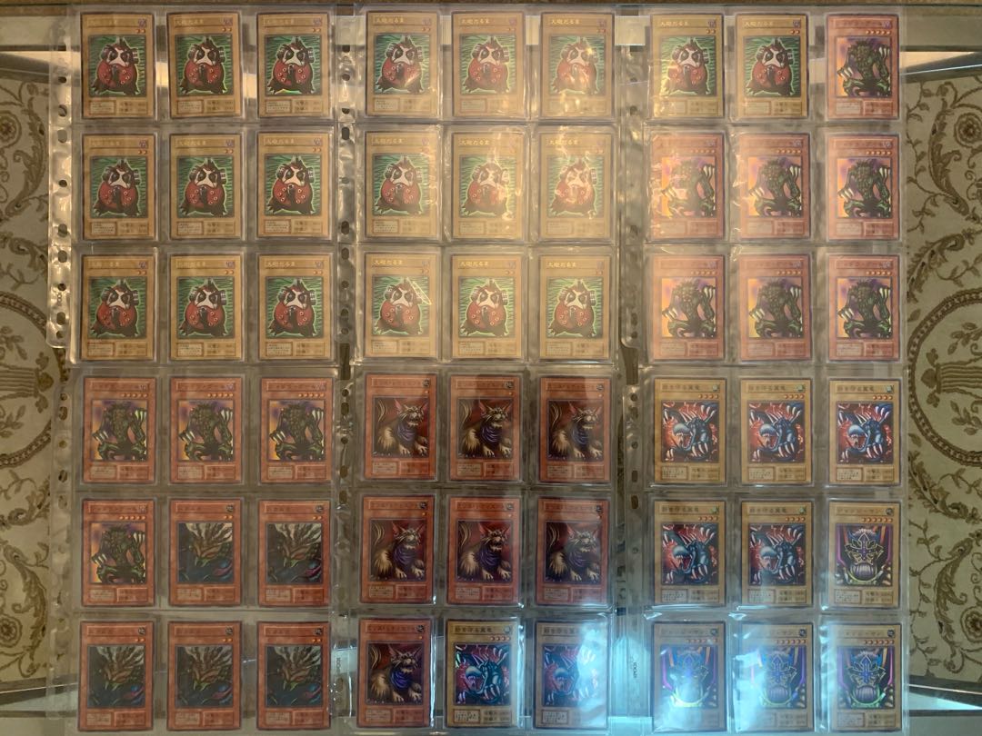 No.1876遊戯王初期スーパー以上約500枚まとめ売り青眼の白龍レッドアイズ 30枚